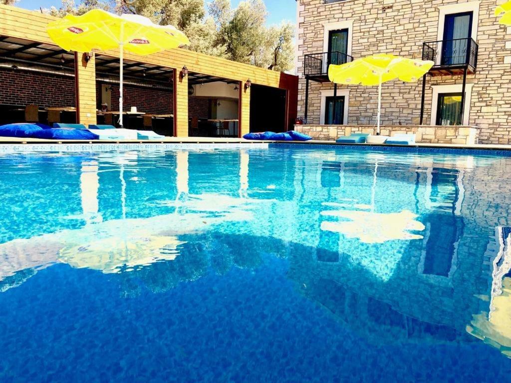 Victoria Hotel And Lounge Foça Eksteriør billede